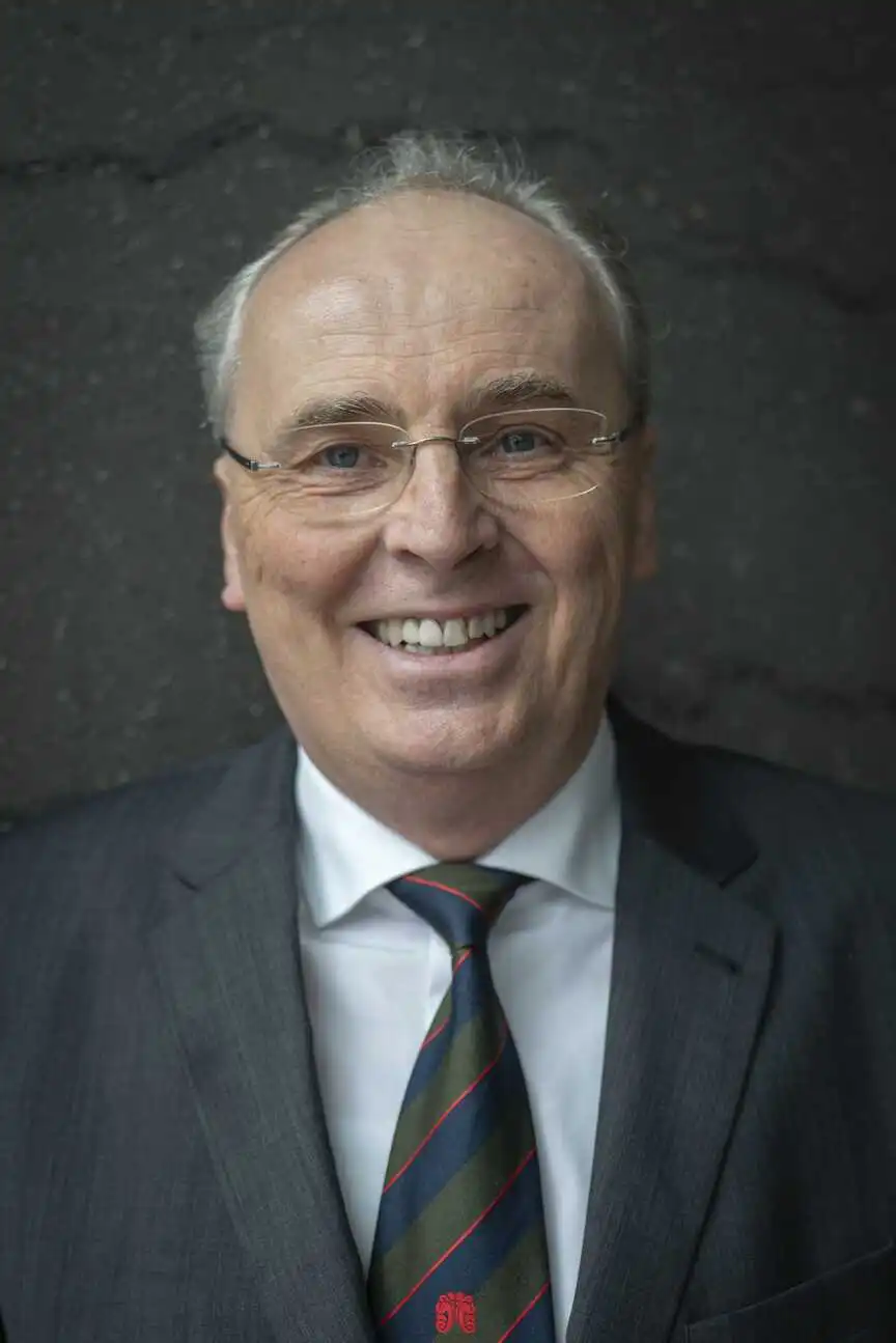 Prof. Dr. Dieter Bussen
